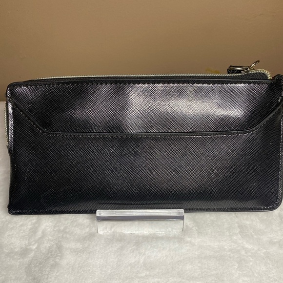 EUC Betsey Johnson Wristlet/Wallet - Picture 5 of 10